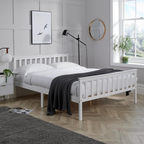 Small double wooden bed - bed, 4ft